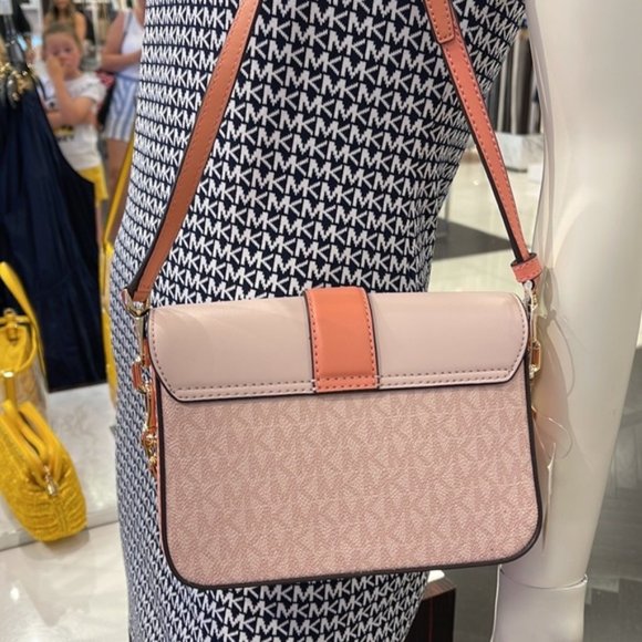 Michael Kors Carmen Small Monogram Flap Crossbody Sherbert Color - Picture 4 of 16